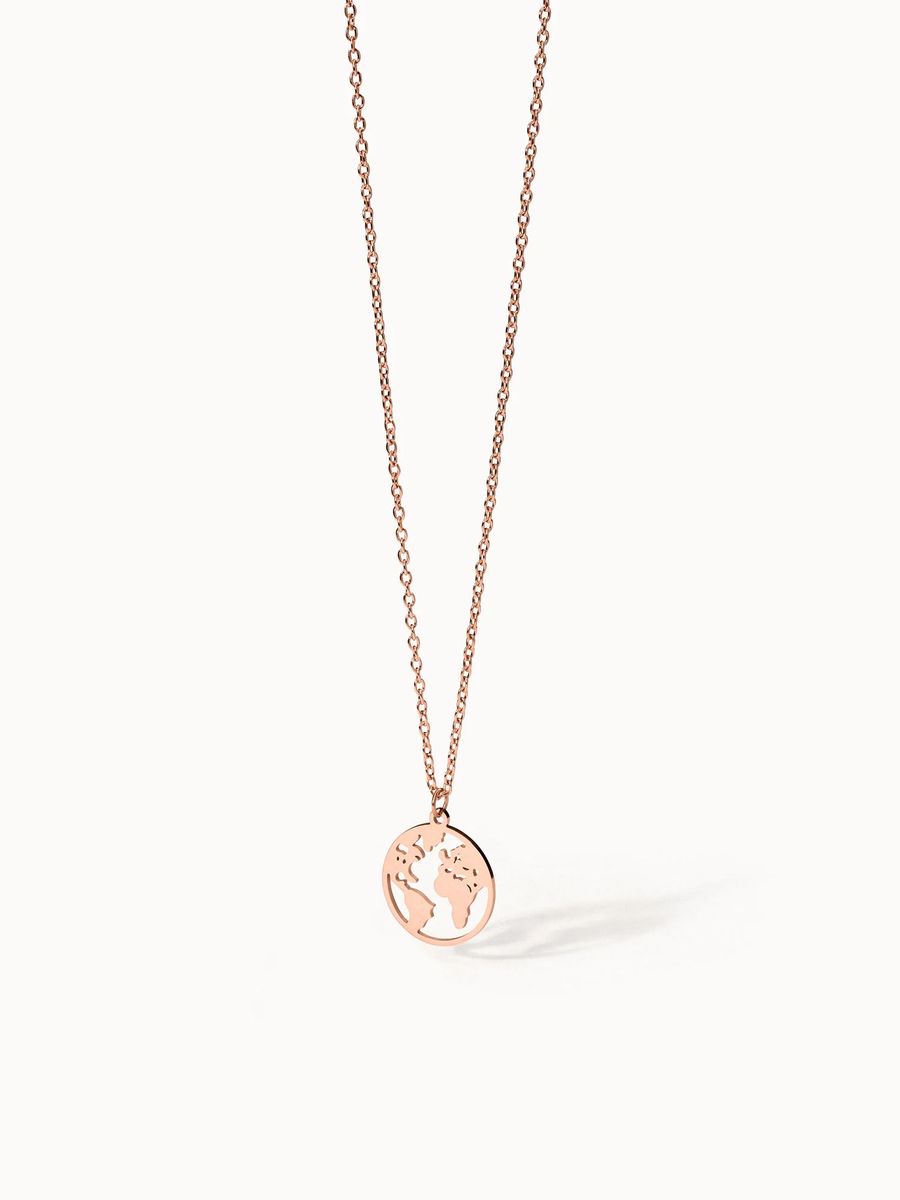 Halskette mit Globus-Anhänger in Gold