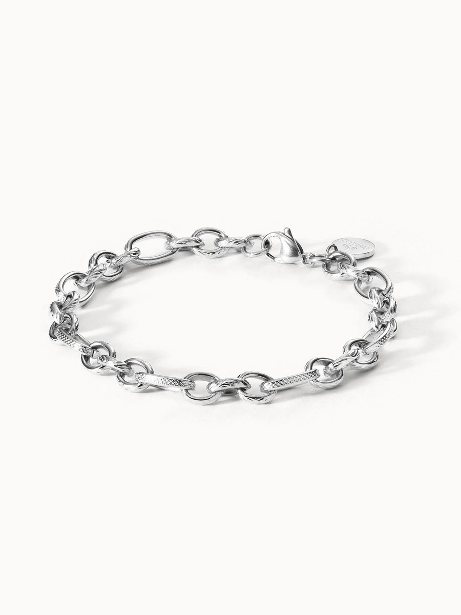 Klassisches goldfarbenes Gliederarmband