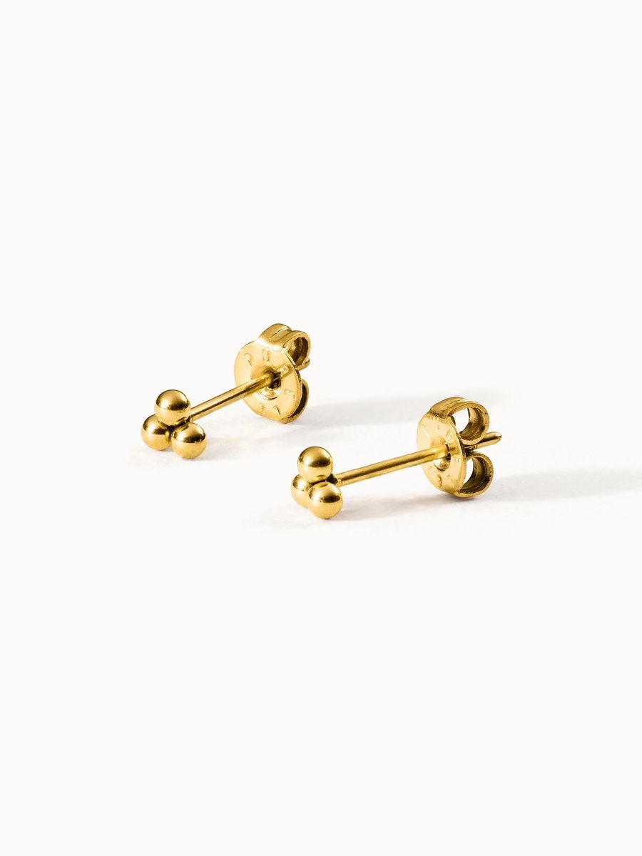 Minimalistische goldene Ohrstecker Cluster Design