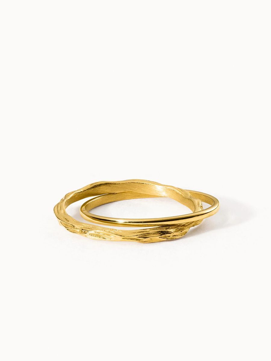 Ineinander verschlungener Ring Set im Hammerschlag Design