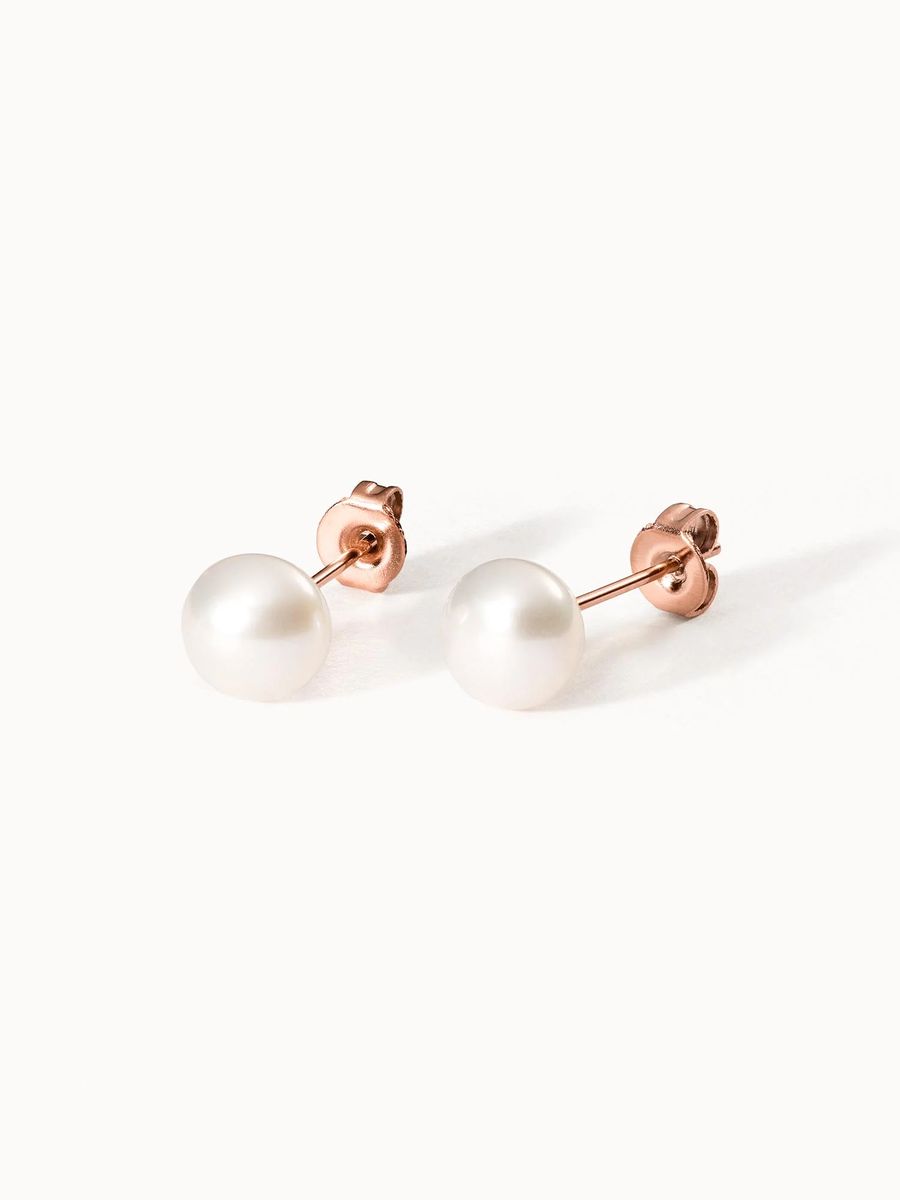 Perlenohrstecker mit goldenem Stift