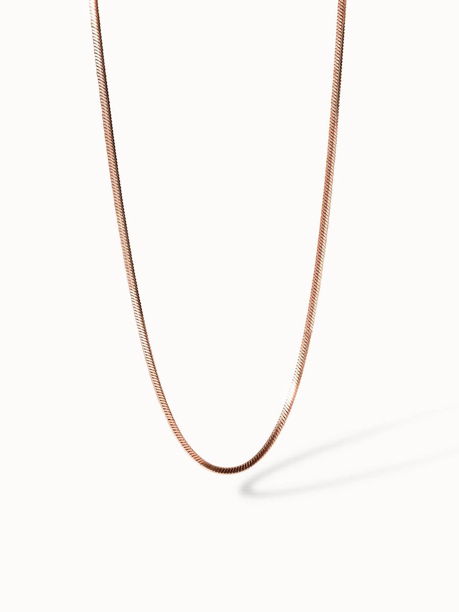 Goldene Schlangenkette