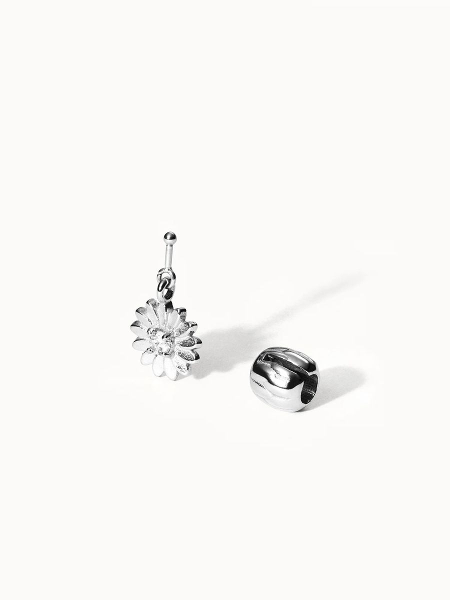 Gold Sonnenblumen Charm mit Zirkonia