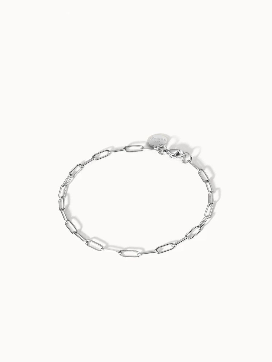 Zartes goldenes Kettenglieder-Armband