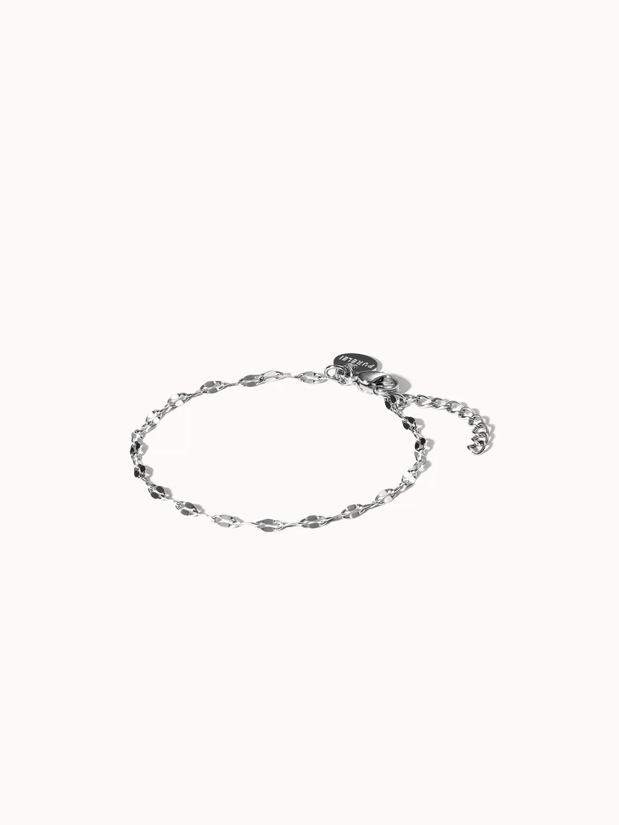 Zartes, vergoldetes Gliederarmband in Blütenform