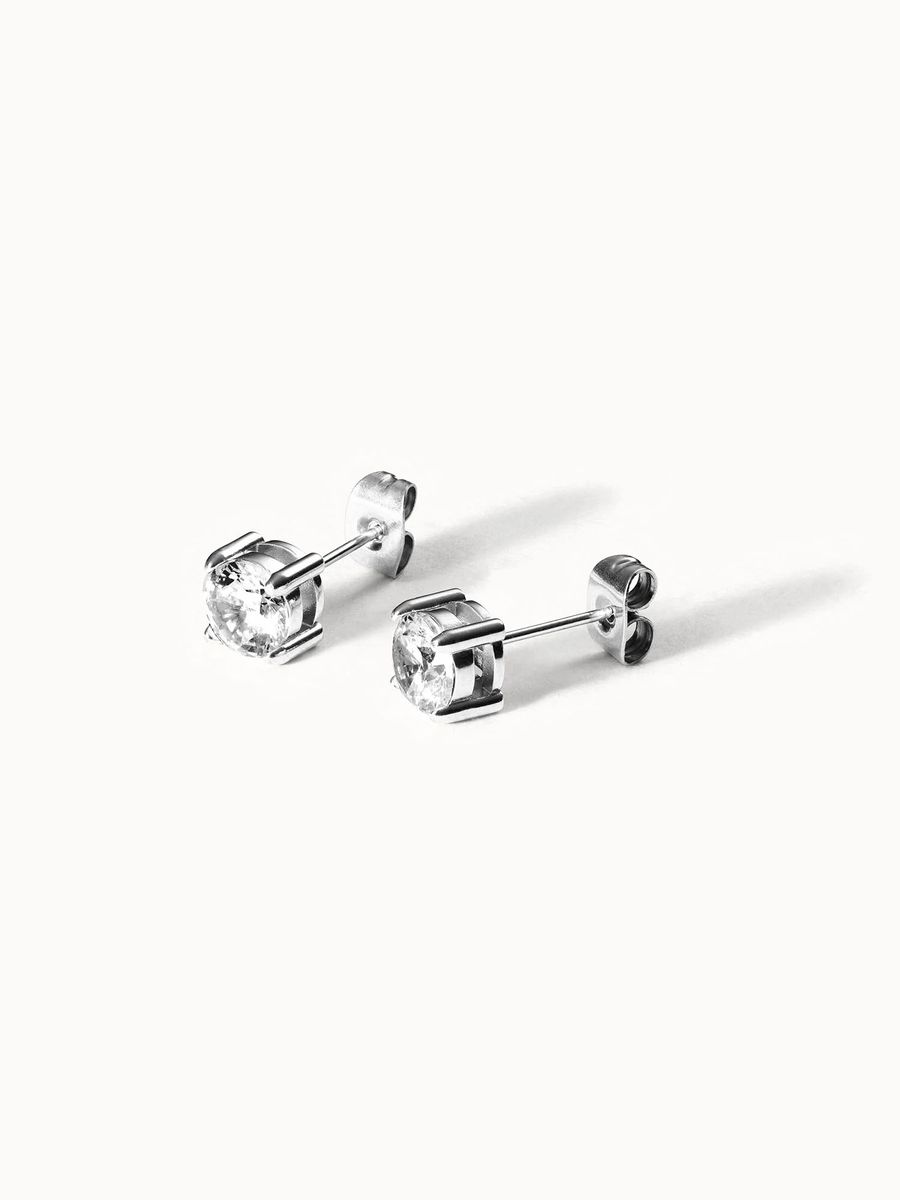 Klassische Ohrstecker mit Zirkonia