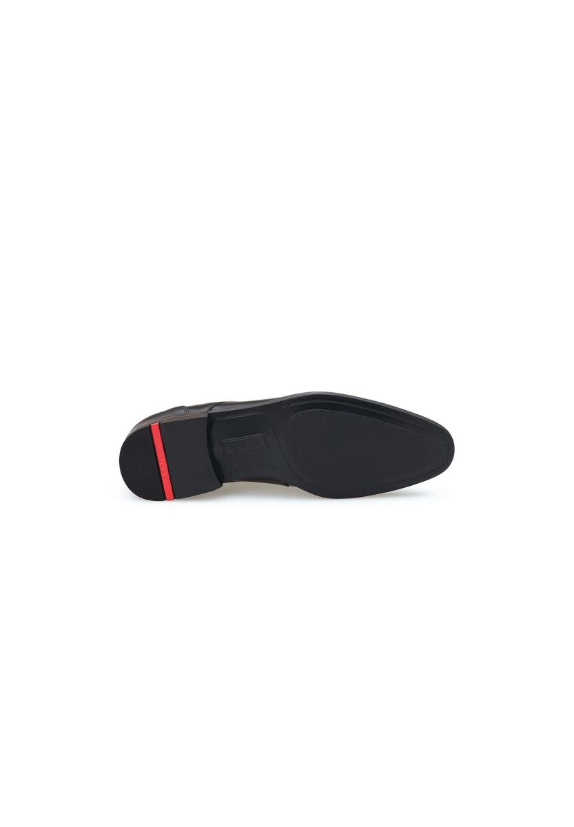 Klassische schwarze Derby-Schnürschuhe aus Leder