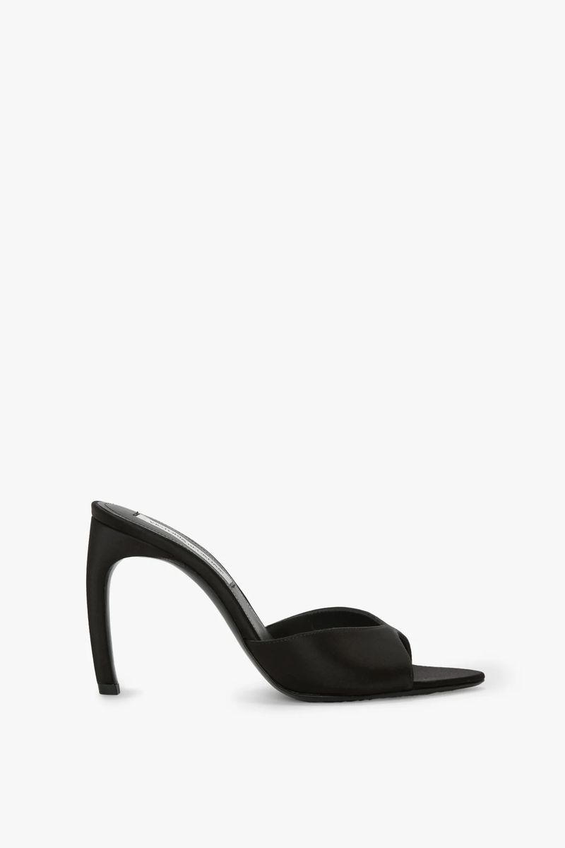 Schwarze Mules mit offenem Zeh und Satin
