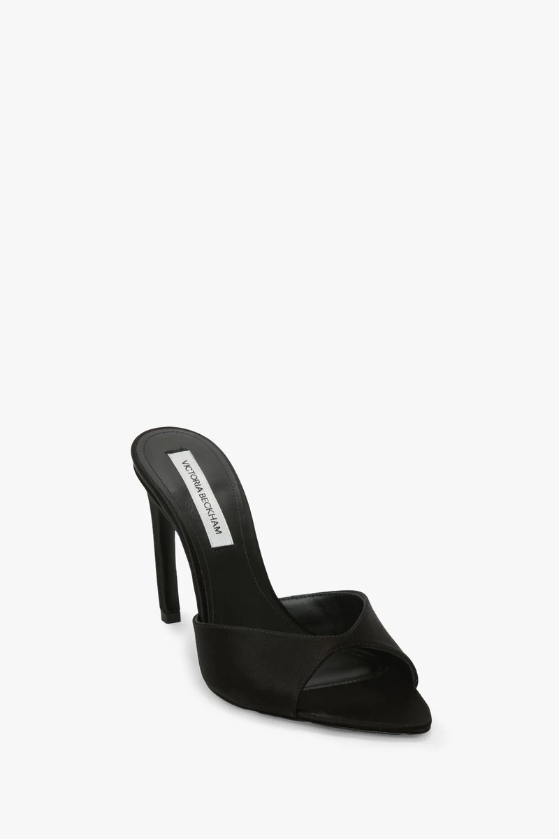 Schwarze Mules mit offenem Zeh und Satin