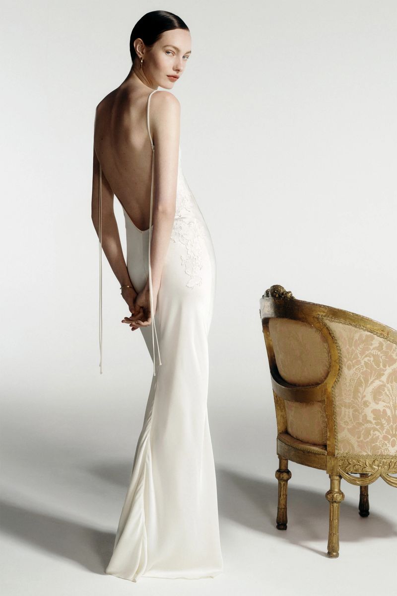 Elfenbeinfarbenes Cami-Kleid mit Spitzendetail