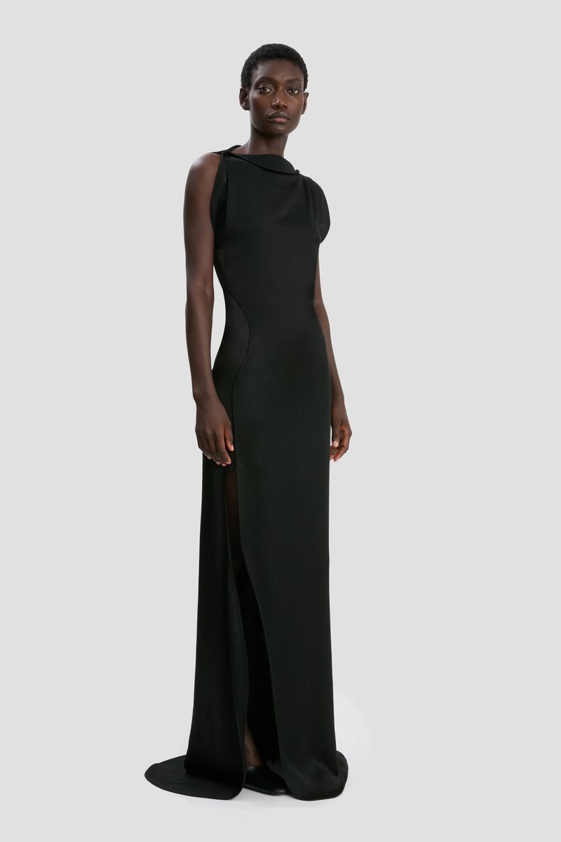 Elegantes, schwarzes One-Shoulder-Kleid mit Schlitz