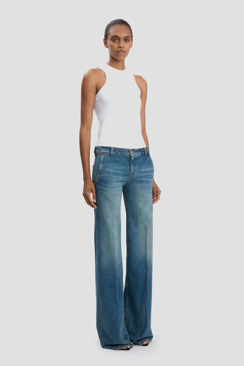 Klassische Jeans mit weitem Bein