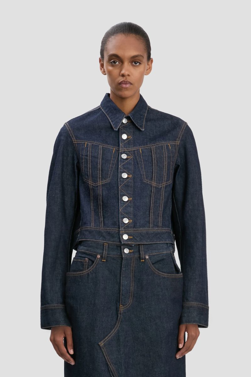 Kurze, figurbetonte Jeansjacke Helle Waschung