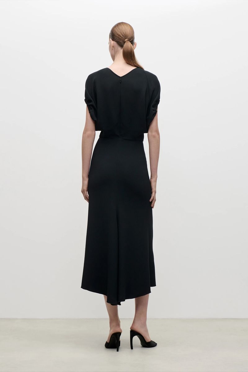 Cady-Midikleid mit V-Ausschnitt und Raffärmeln