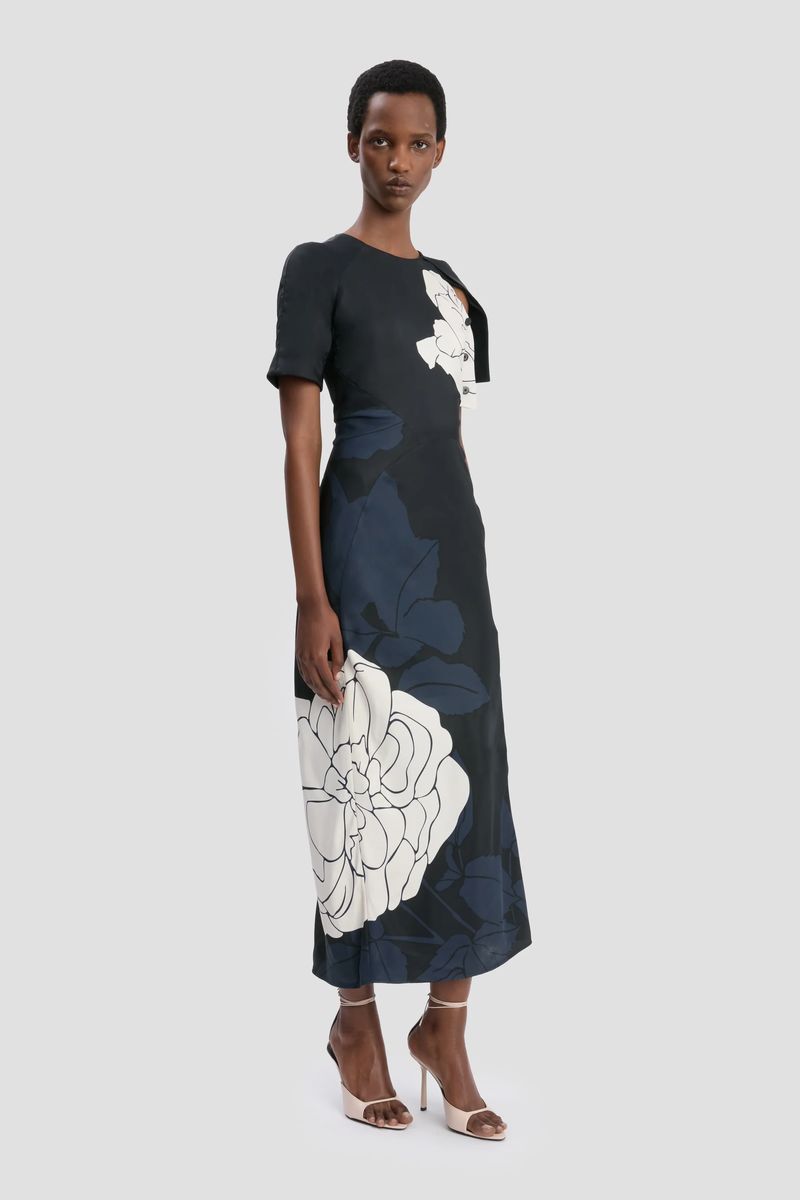 Geblümtes Midikleid mit Schlitz