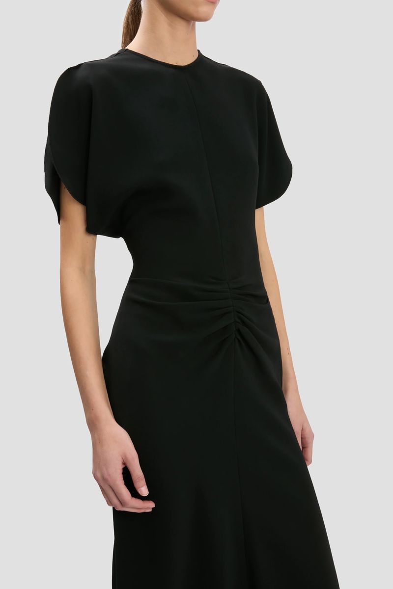 Elegantes schwarzes Midikleid mit Tulpenärmeln
