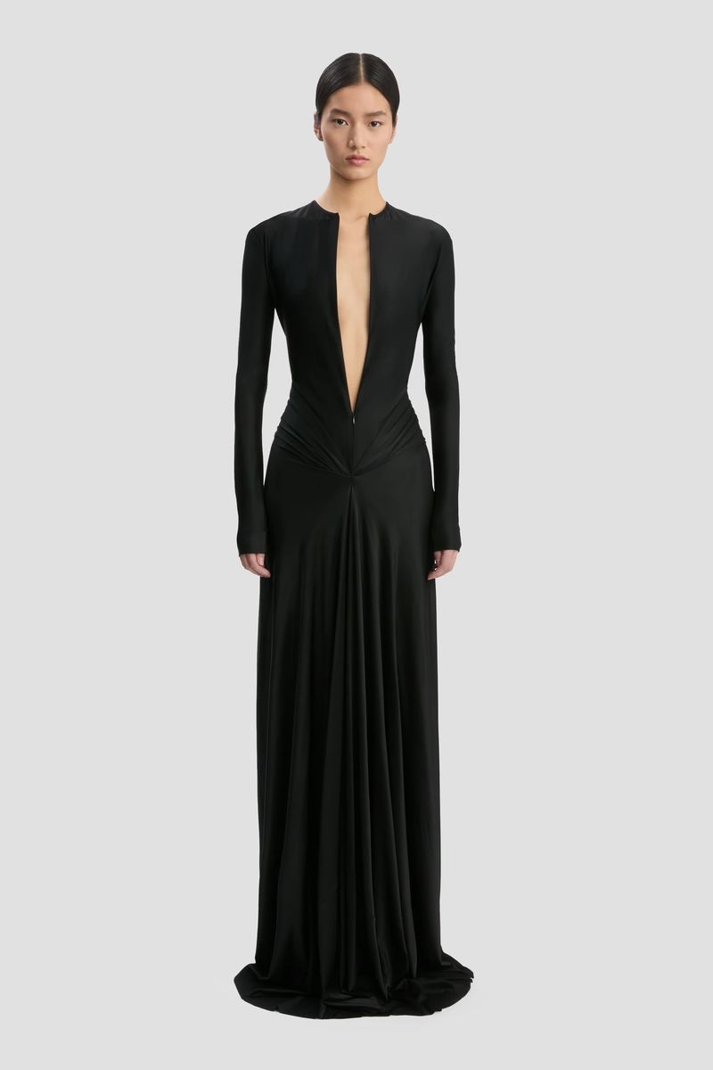 Elegantes Langarm-Abendkleid mit Cut-Out