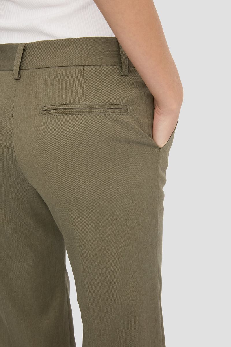 Maßgeschneiderte Hose mit geradem Bein und hohem Bund