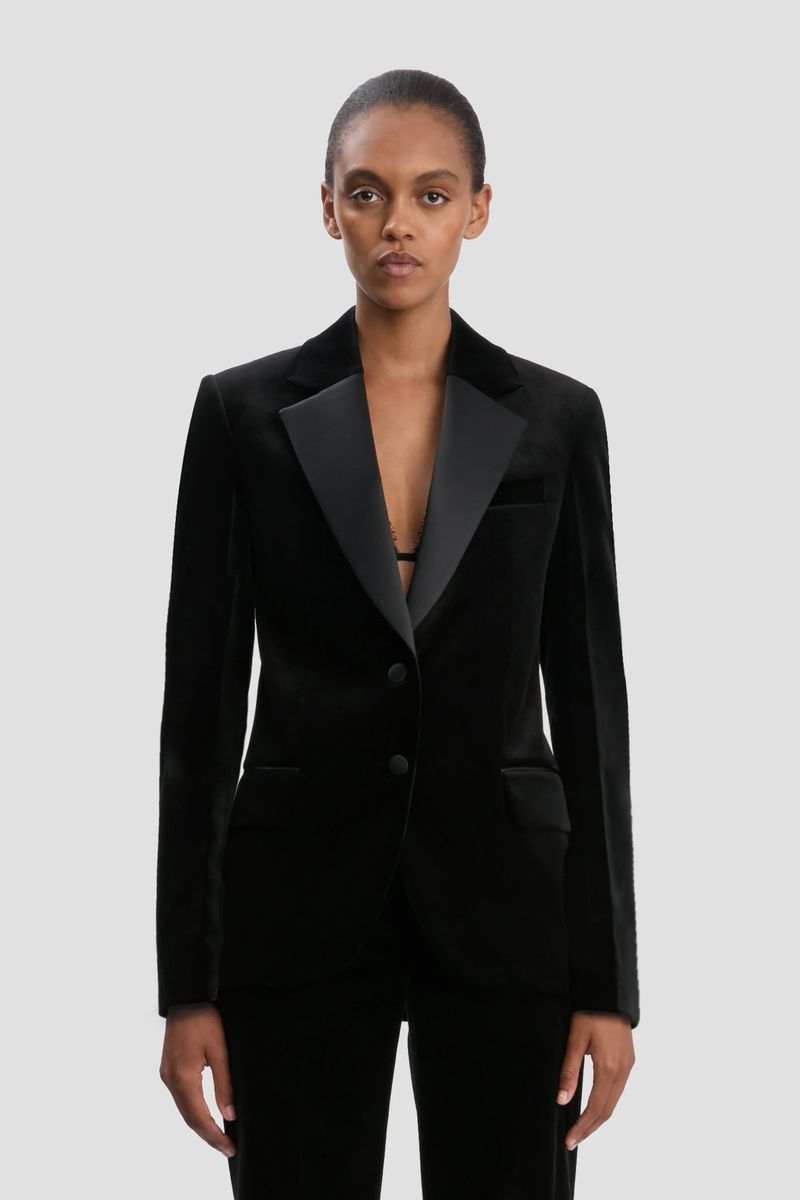 Klassischer schwarzer Samt-Smoking-Blazer
