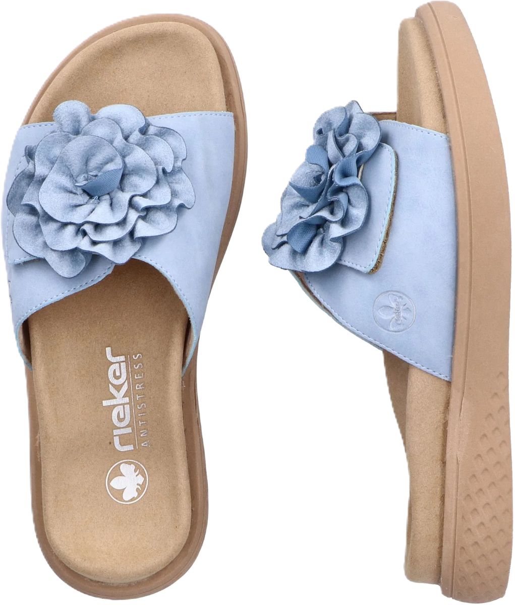 Blaue Pantolette mit floralem Detail