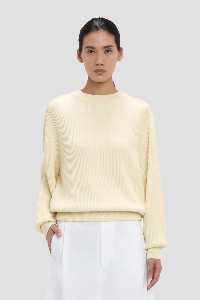 Elfenbeinfarbener Pullover mit entspannter Passform und Fischerstich