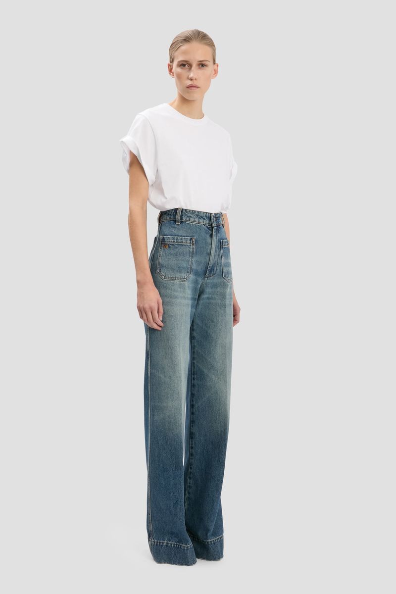 Hochtaillierte, weitgeschnittene Jeans