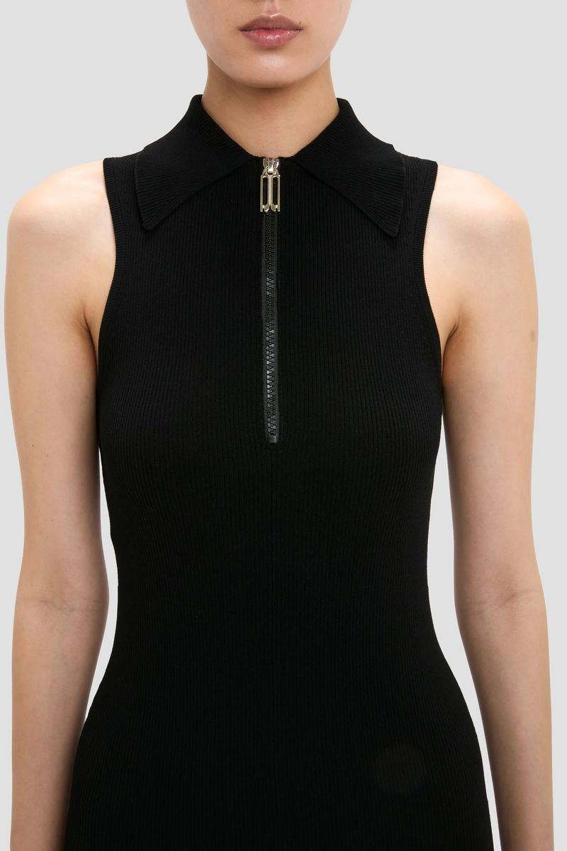 Ärmelloses geripptes Strick-Midikleid