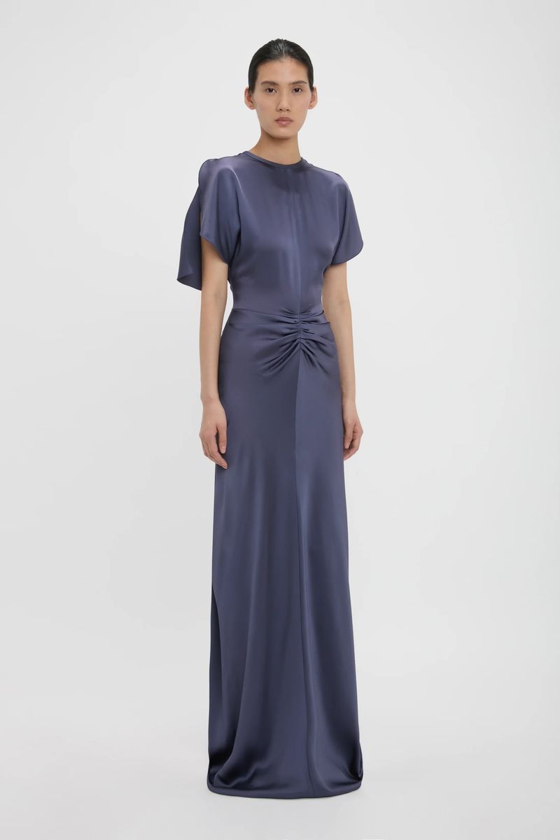 Elegantes Abendkleid mit geraffter Vorderseite