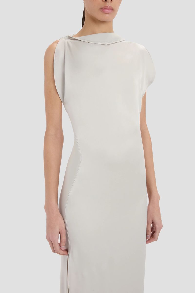 Elegantes Säulenkleid mit drapierter Schulter