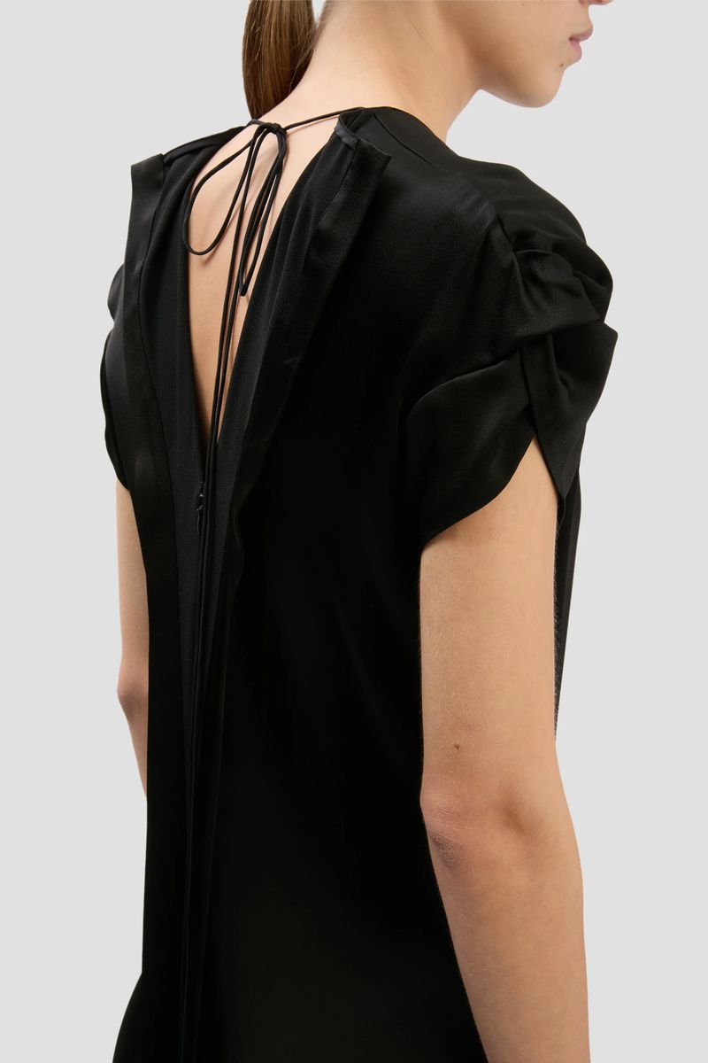 Elegantes asymmetrisches Midi-Kleid