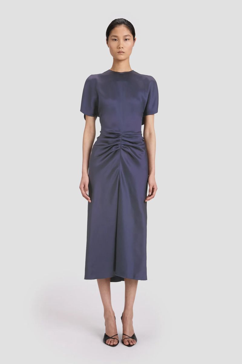 Elegantes gerafftes Midikleid