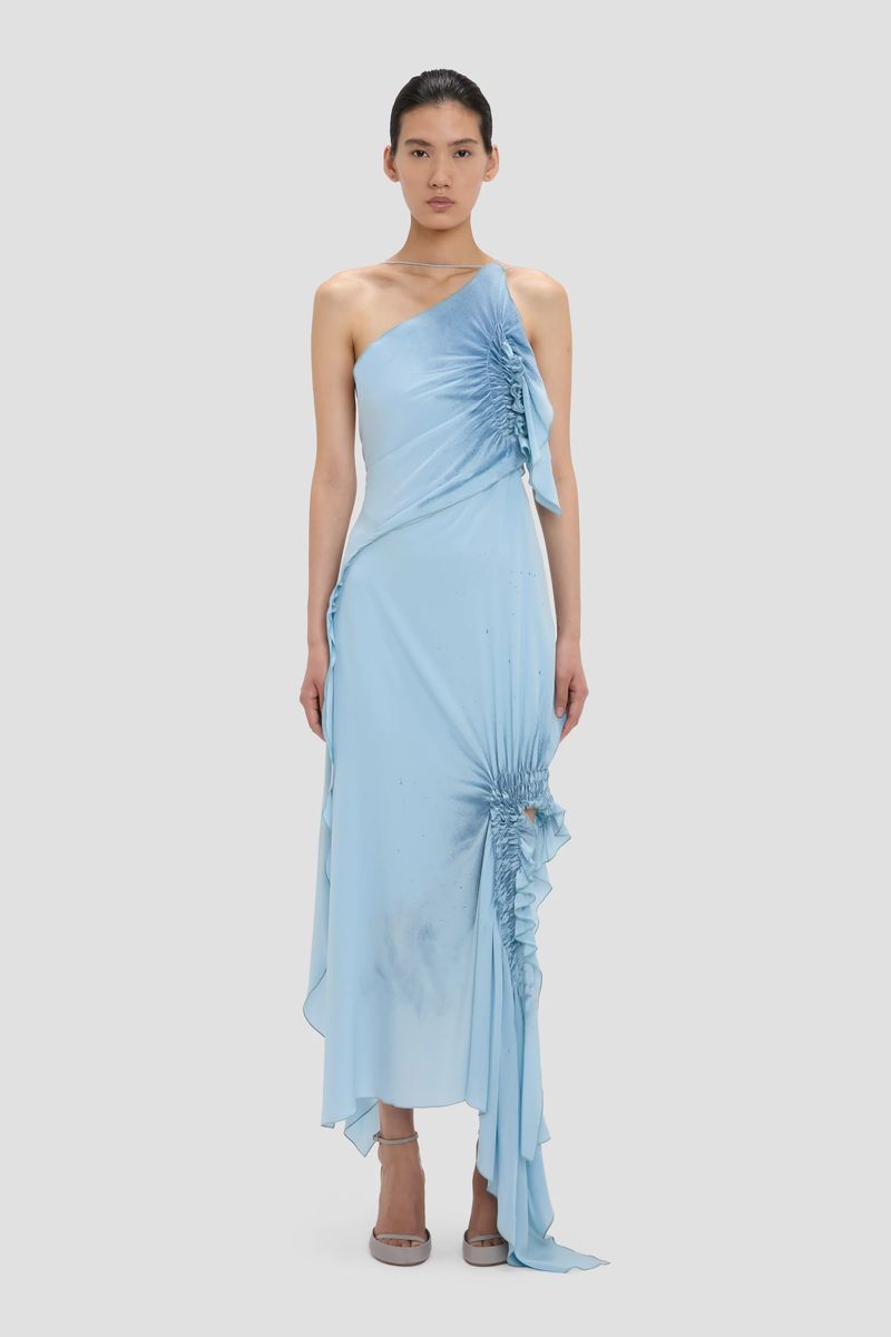 Asymmetrisches, ionisch-blaues Neckholderkleid