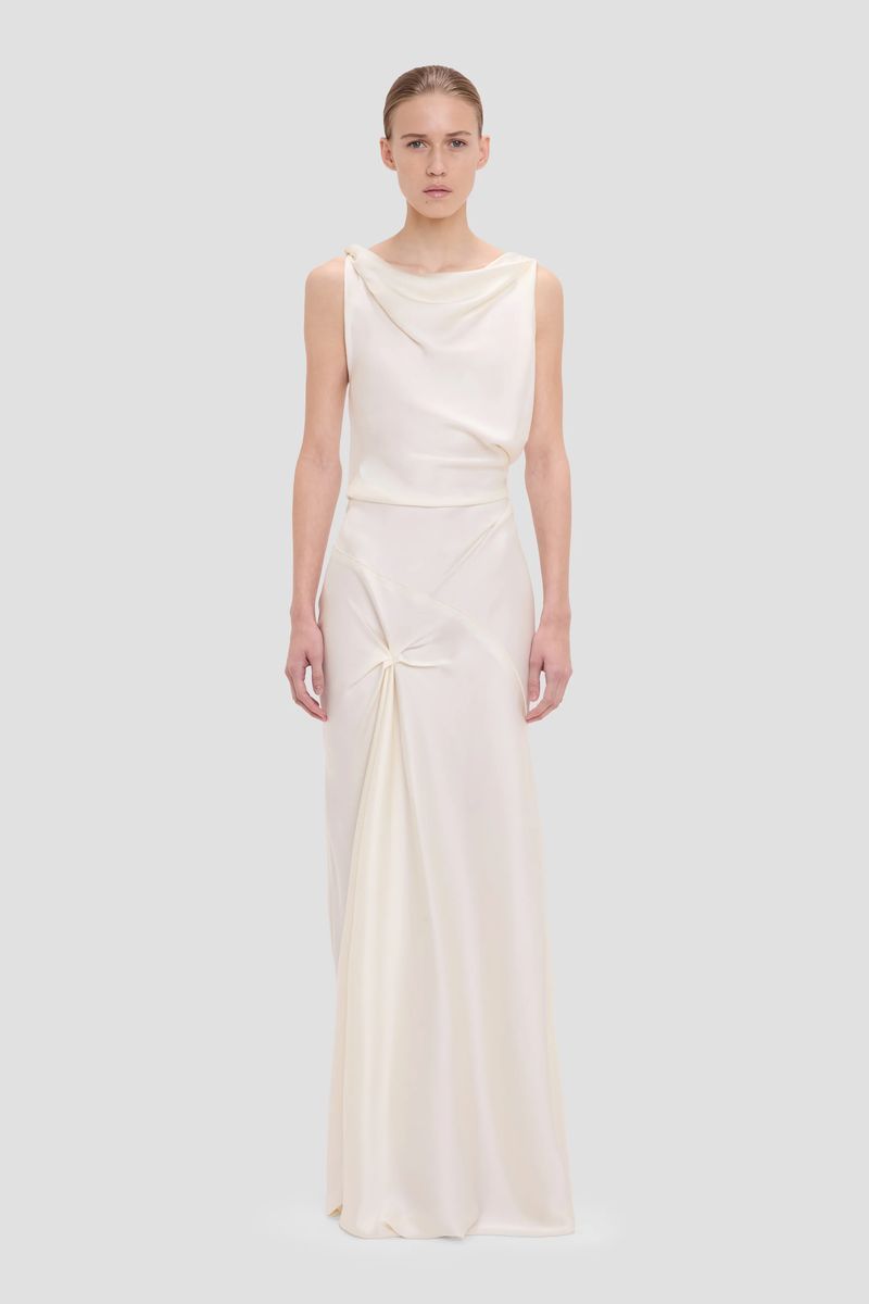 Elegantes elfenbeinfarbenes drapiertes Abendkleid
