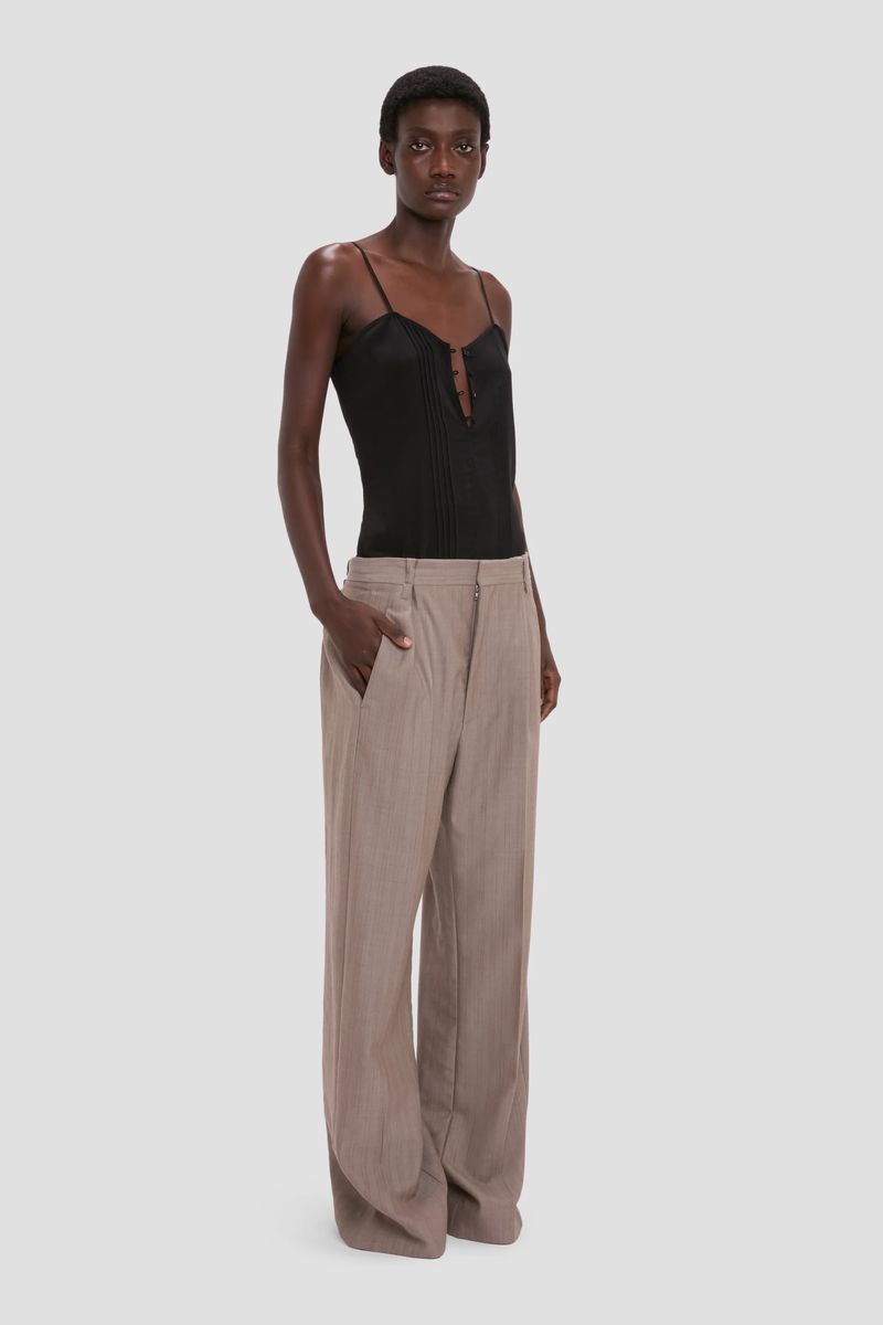 Relaxte Bundfaltenhose mit Hoher Taille