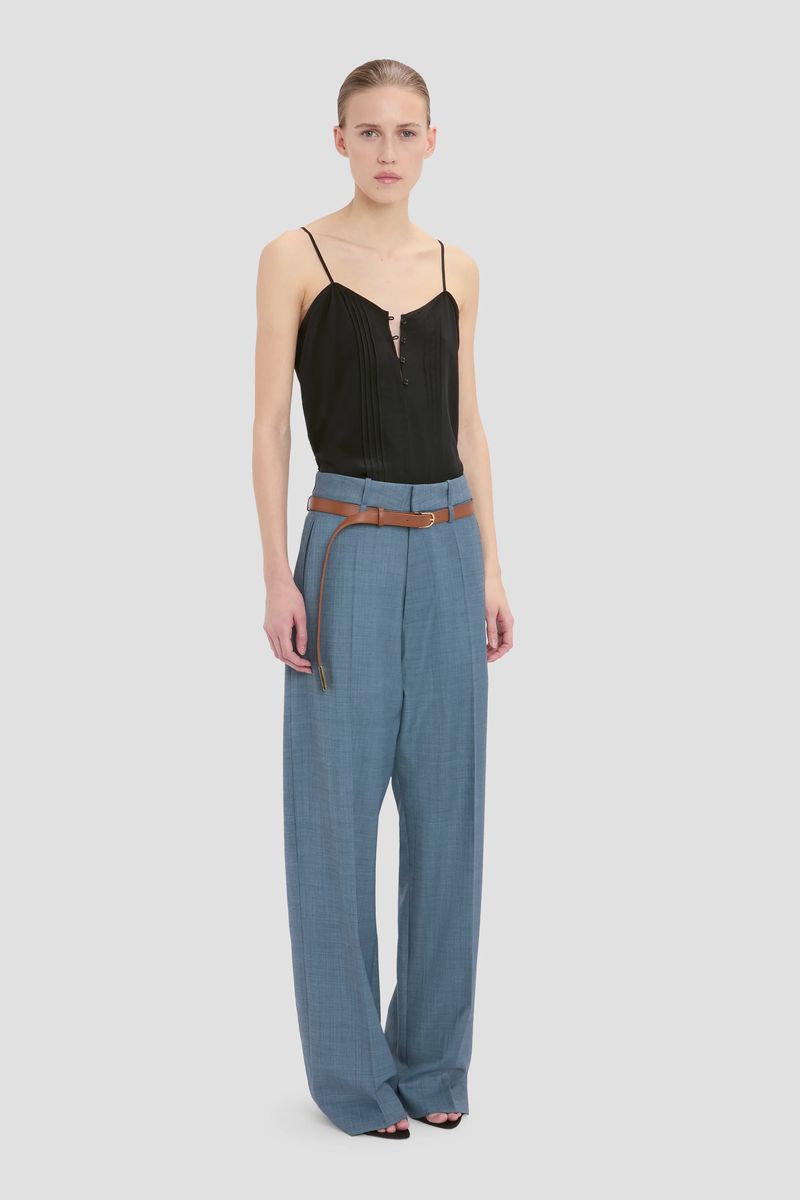Entspannte Wollhose mit weitem Bein