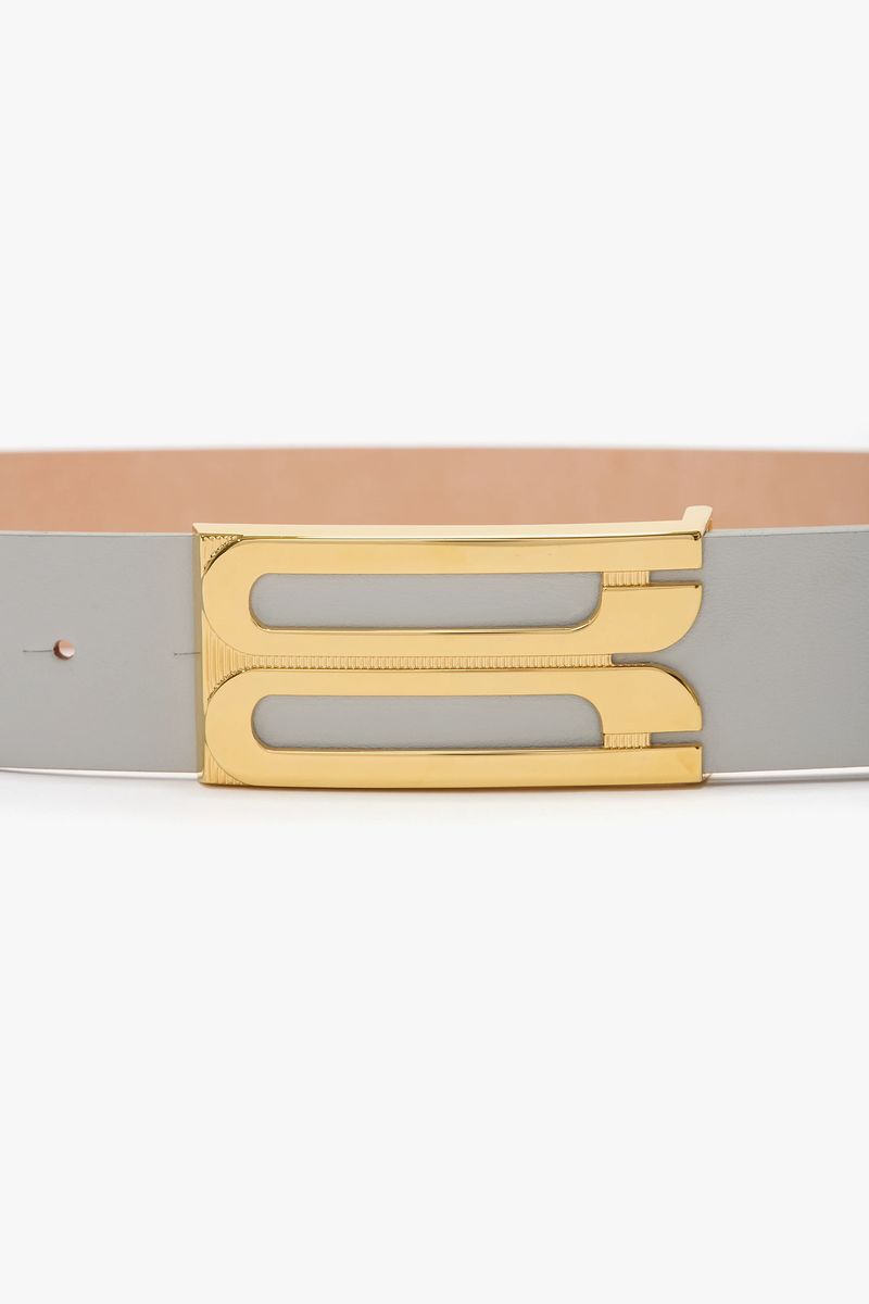 Minimalistischer Ledergürtel mit Goldschnalle