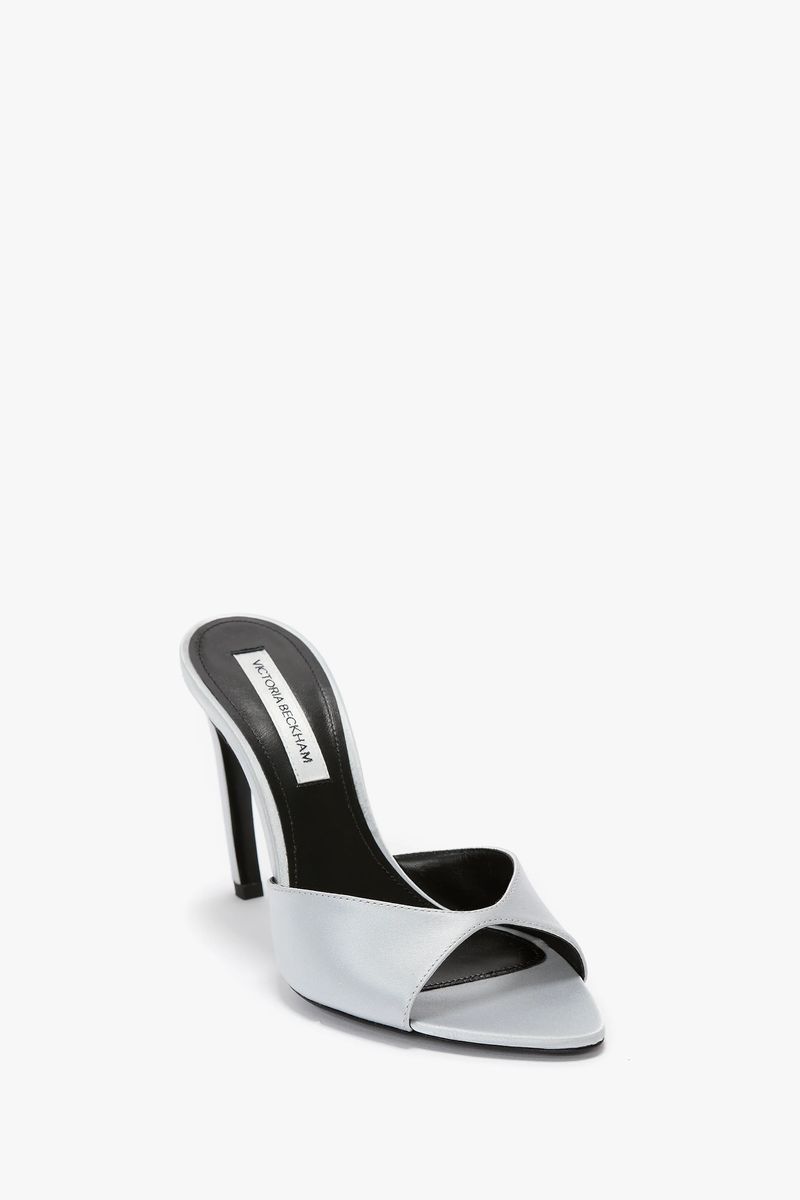 Satin-Mules mit geformtem Absatz