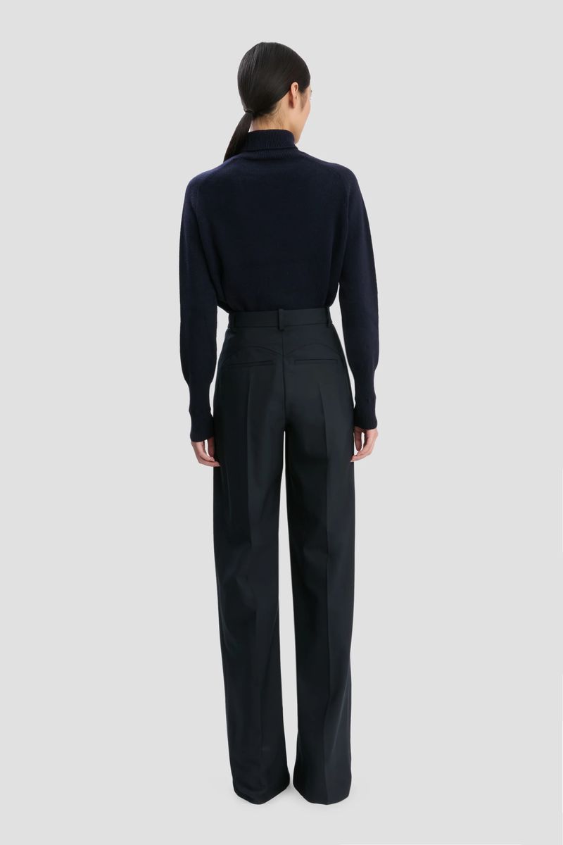 Marineblauer Rollkragenpullover aus Lammwolle