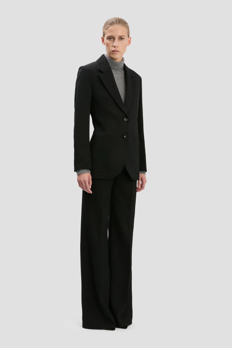 Klassischer, taillierter, einreihiger Blazer