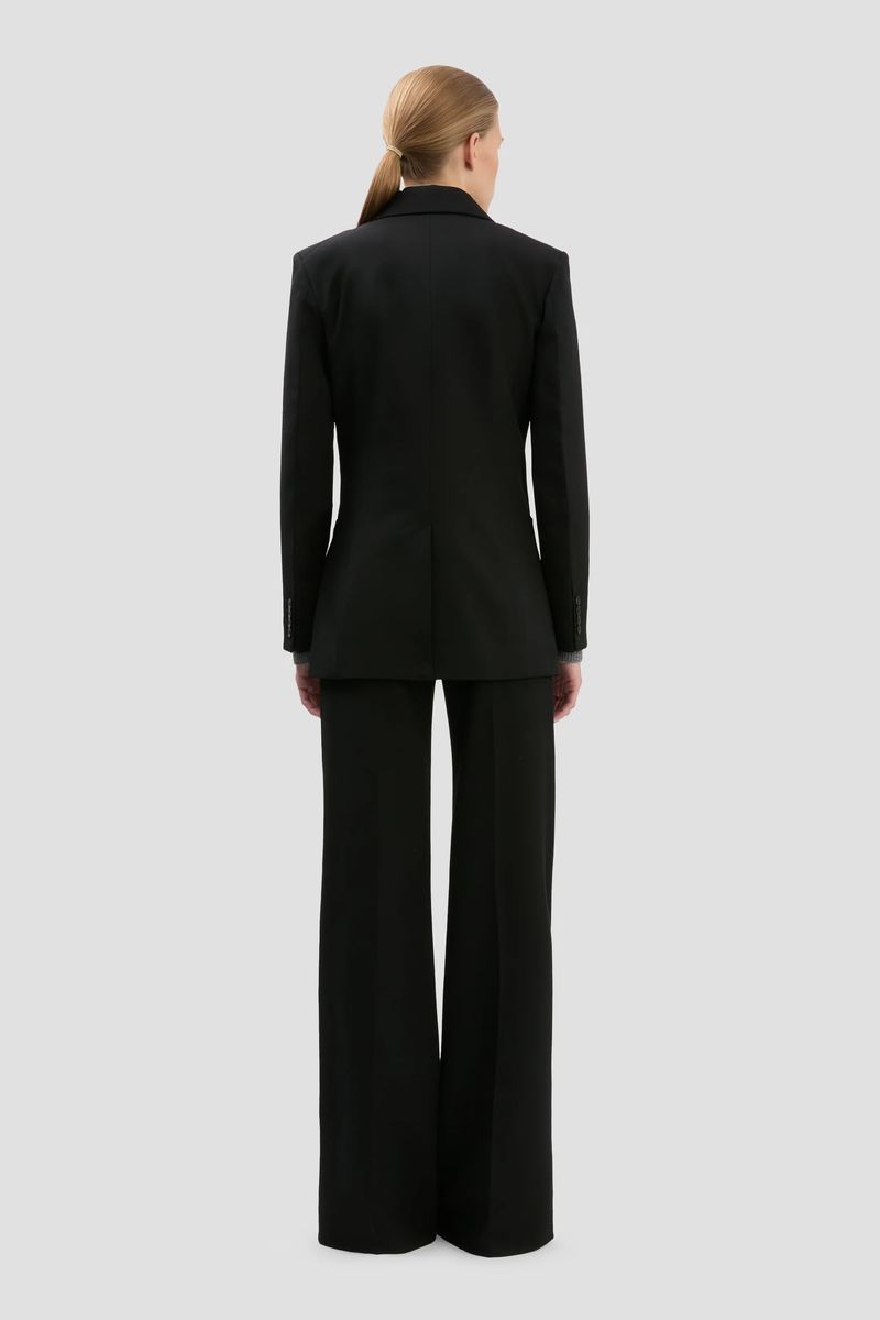 Klassischer, taillierter, einreihiger Blazer