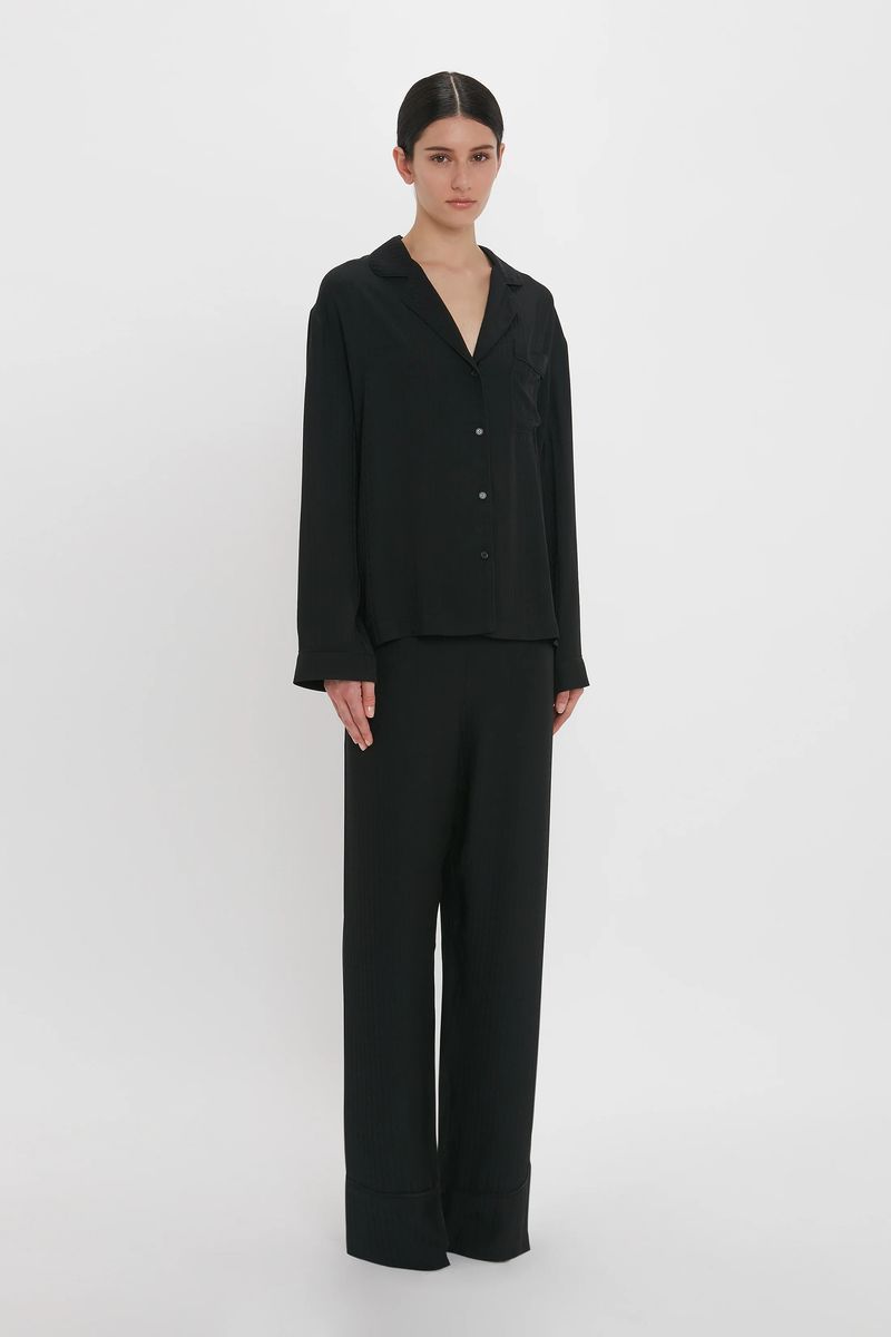 Entspannter Monogramm Pyjama Set