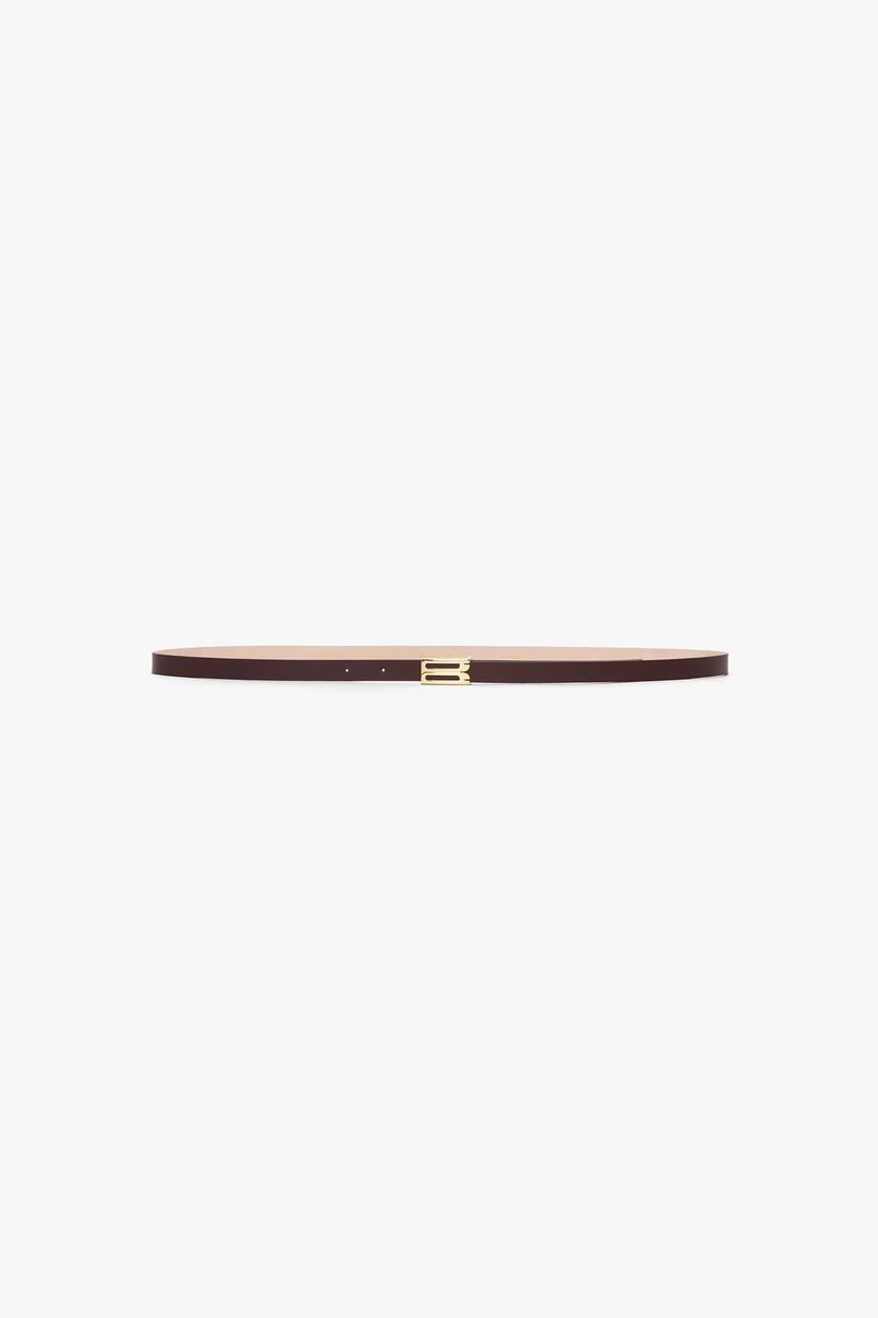 Minimalistischer bordeauxroter Ledergürtel