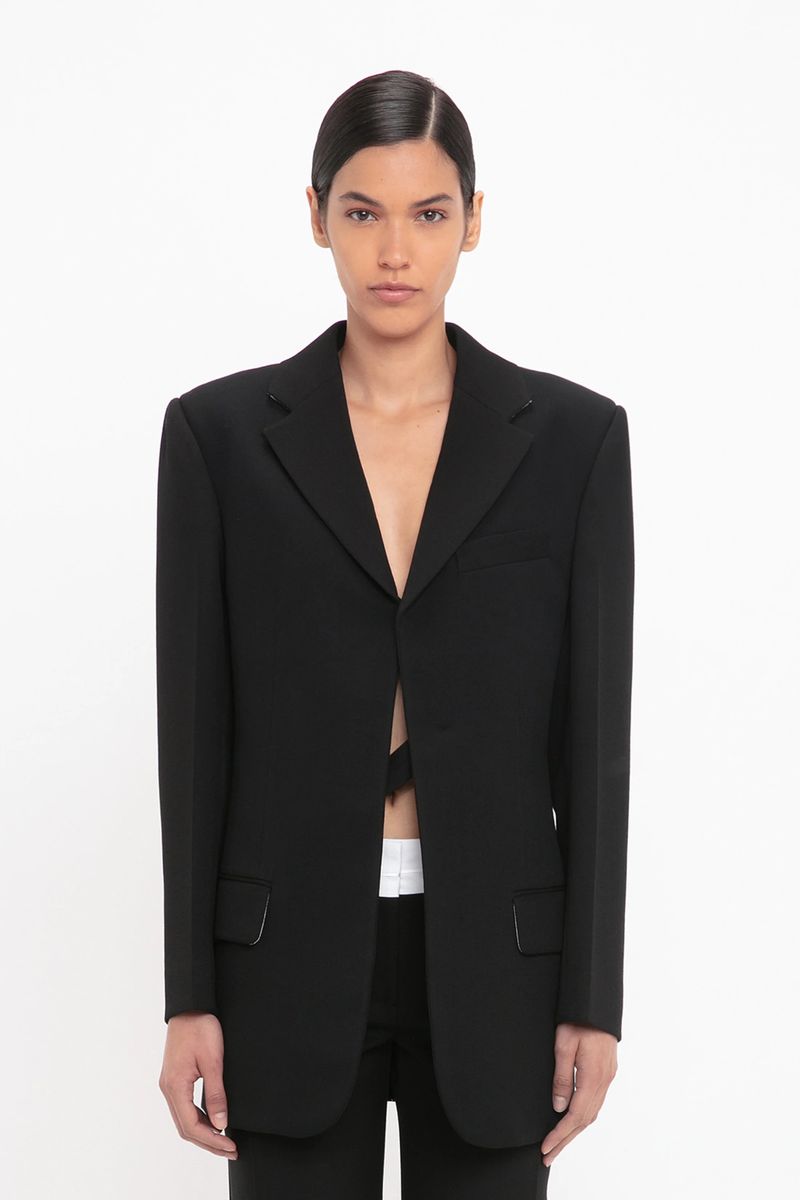 Moderner Smoking-Blazer mit breiten Schultern