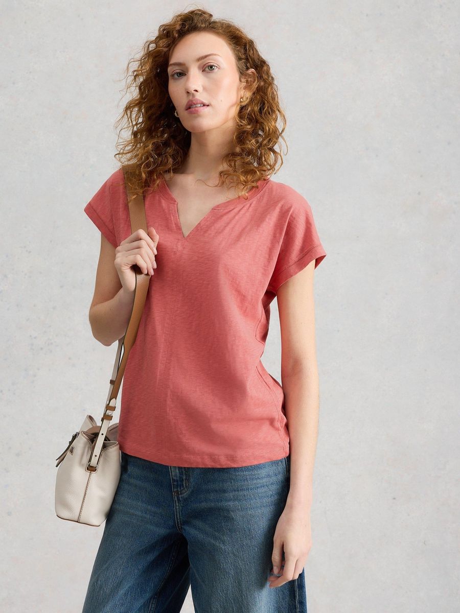 Schlichtes Baumwoll-T-Shirt mit V-Ausschnitt