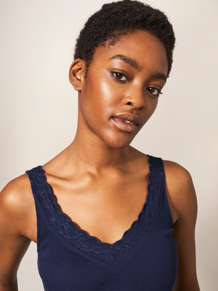 Geripptes Strick-Tanktop mit Spitze