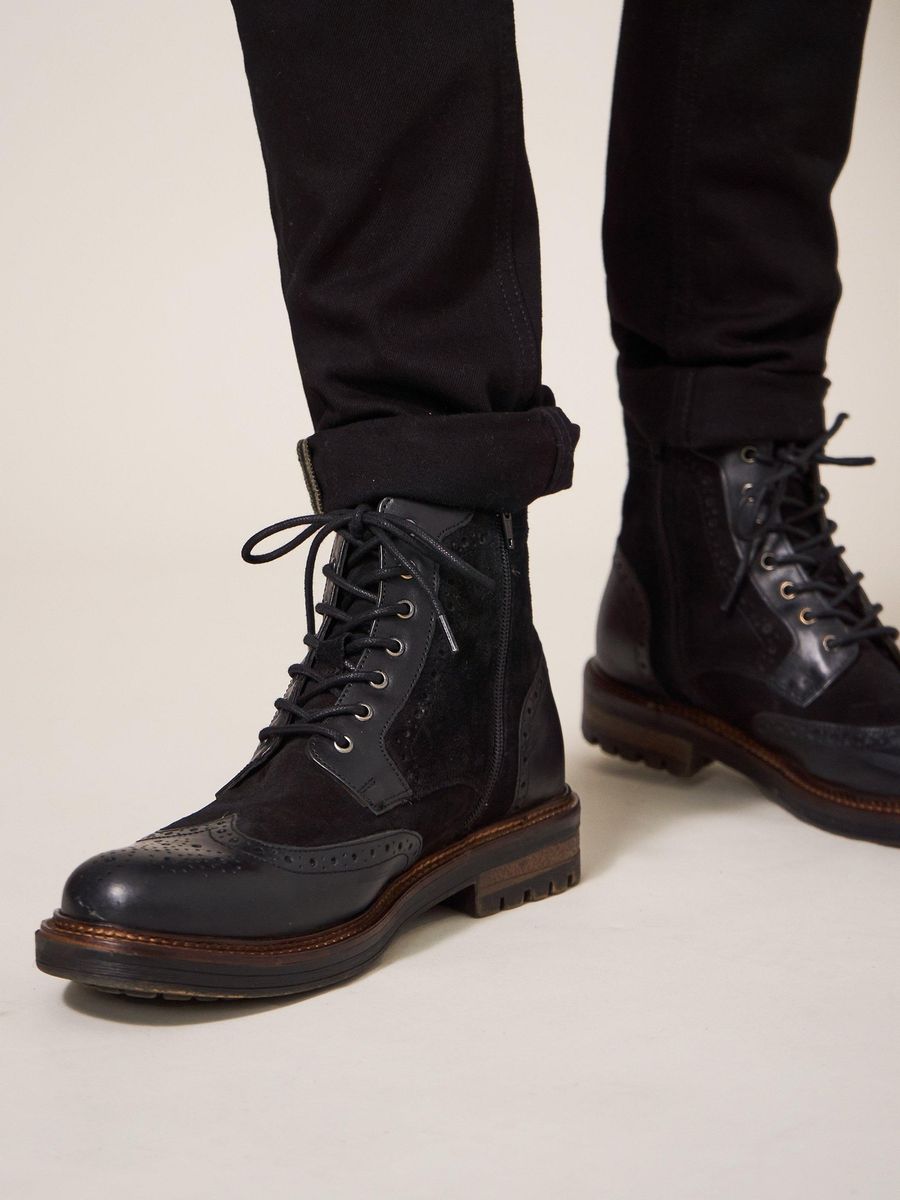 Brogue-Schnürstiefel aus Leder
