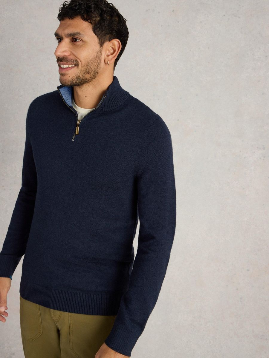Merinowollpullover mit Trichterkragen