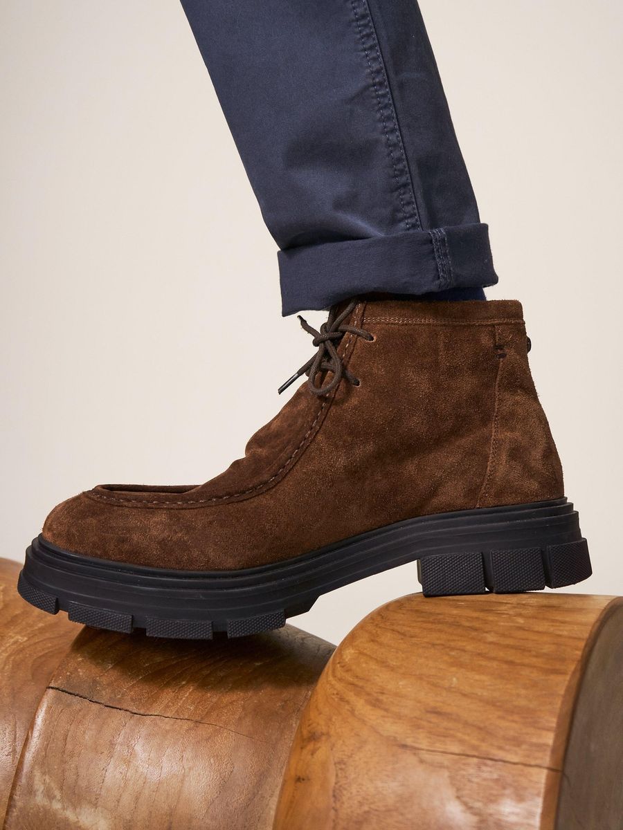 Chukka-Boots aus Wildleder mit Profilsohle