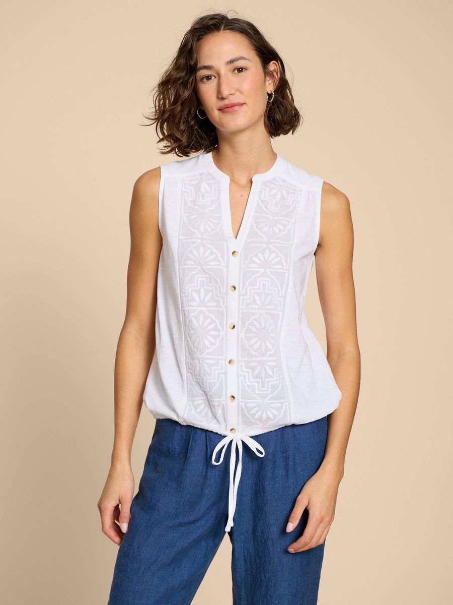 Ärmellose, bestickte Bluse mit Bindeband