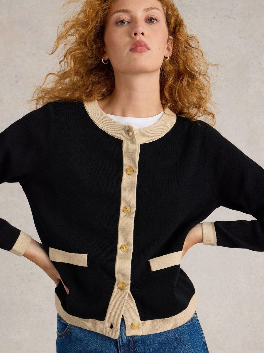 Klassische Strickjacke mit Besatz aus Bio-Baumwolle
